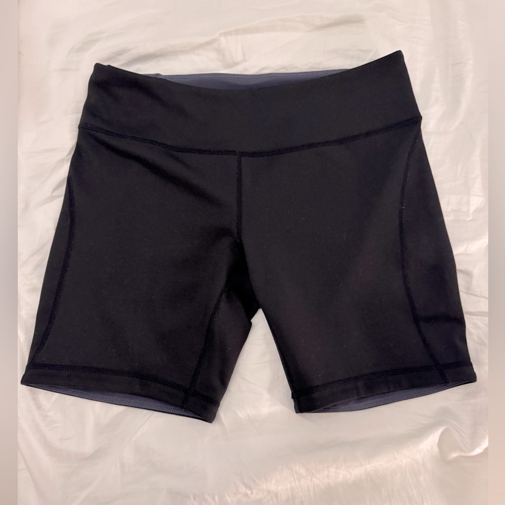 EUC!! Zella Black Workout Short 6.5”